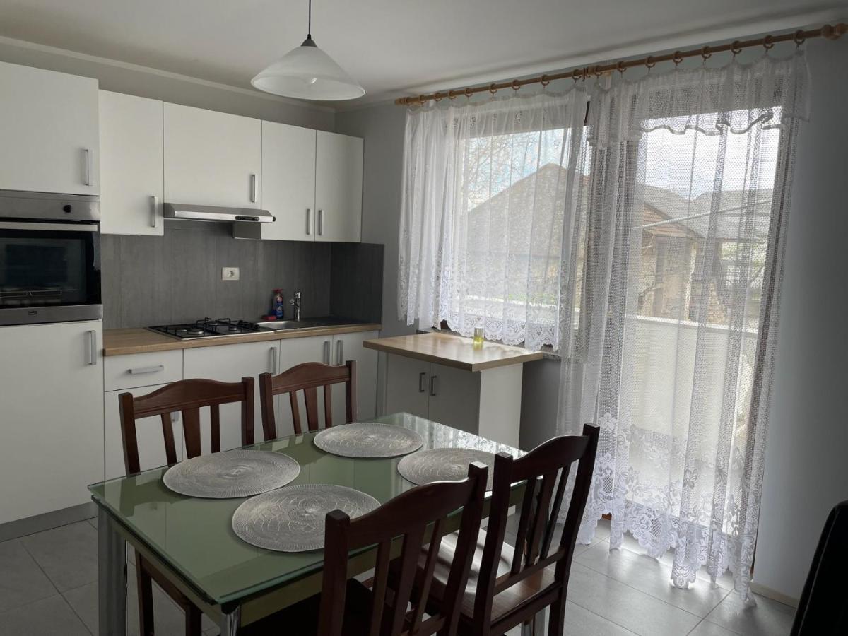 Apartma Pri Cesarjevih Sežana Buitenkant foto