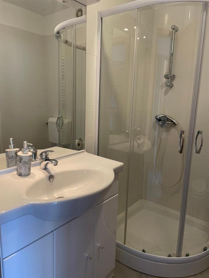 Apartma Pri Cesarjevih Sežana Kamer foto