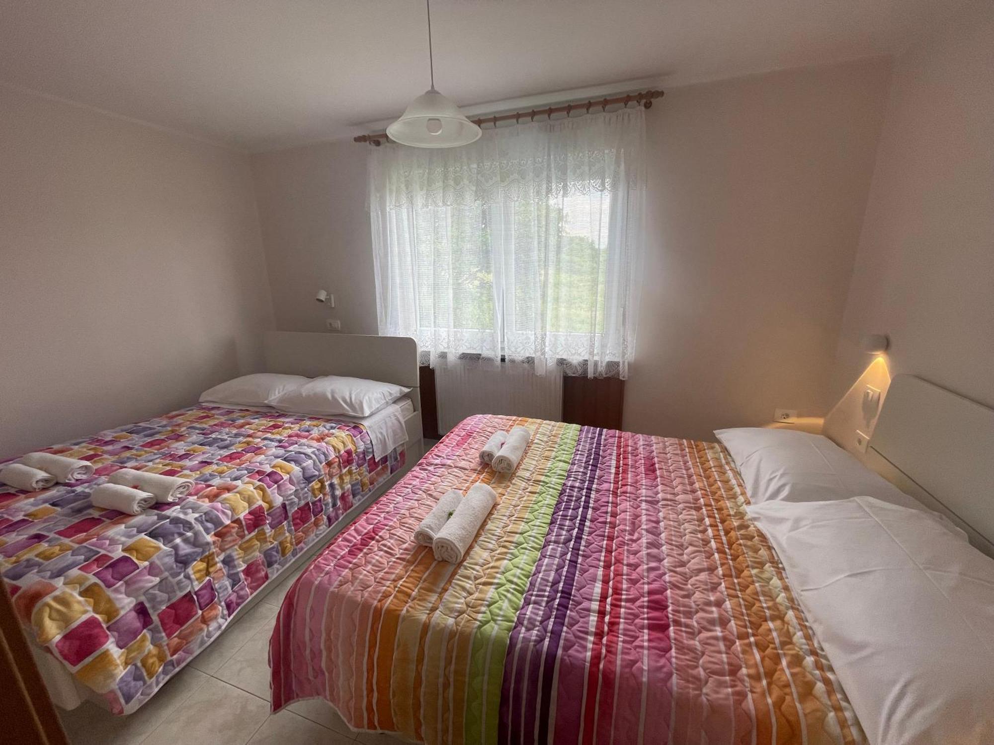 Apartma Pri Cesarjevih Sežana Buitenkant foto